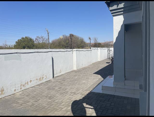 3 BEDROOM FREESTANDING FOR SALE IN THE ORCHARDS